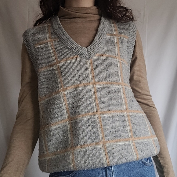 Vintage Jantzen Gray Pullover Sweater Vest - Picture 4 of 10